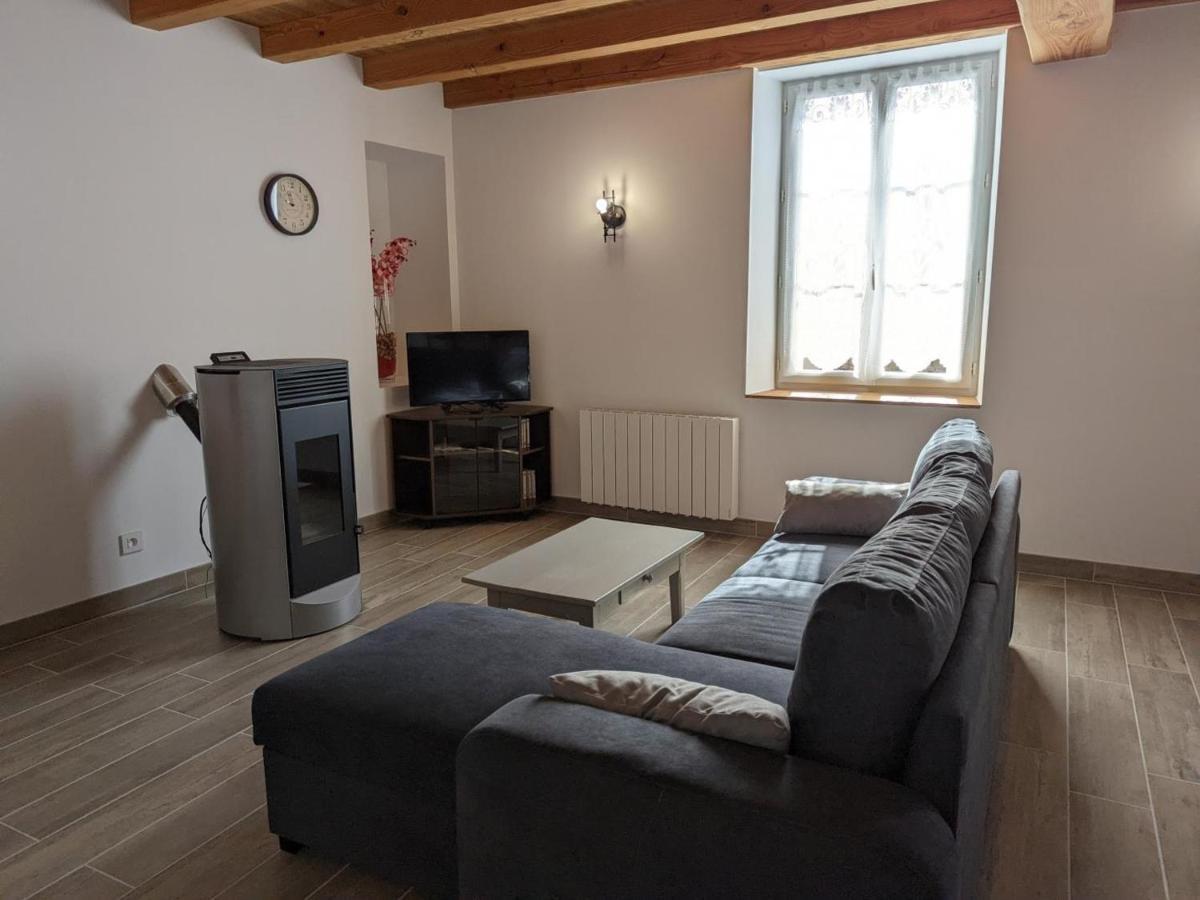 Maison Lumineuse Avec Cour Privative, Proche Sites Culturels, Tout Confort, Equipe Bebe, Wifi Inclus - Fr-1-653-98 Puyreaux 外观 照片