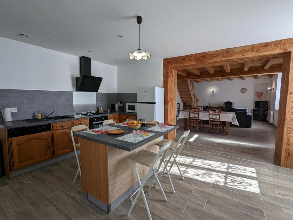 Maison Lumineuse Avec Cour Privative, Proche Sites Culturels, Tout Confort, Equipe Bebe, Wifi Inclus - Fr-1-653-98 Puyreaux 外观 照片