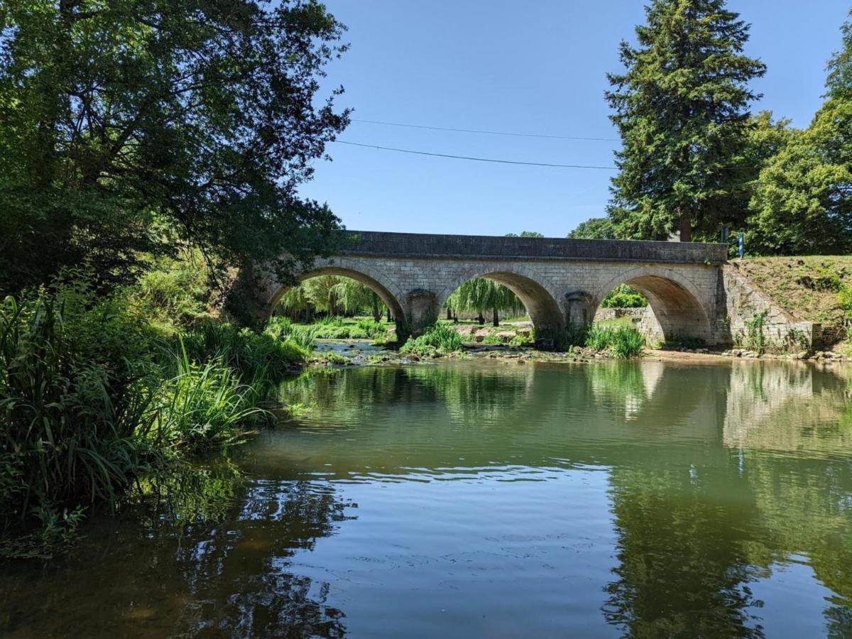 Maison Lumineuse Avec Cour Privative, Proche Sites Culturels, Tout Confort, Equipe Bebe, Wifi Inclus - Fr-1-653-98 Puyreaux 外观 照片
